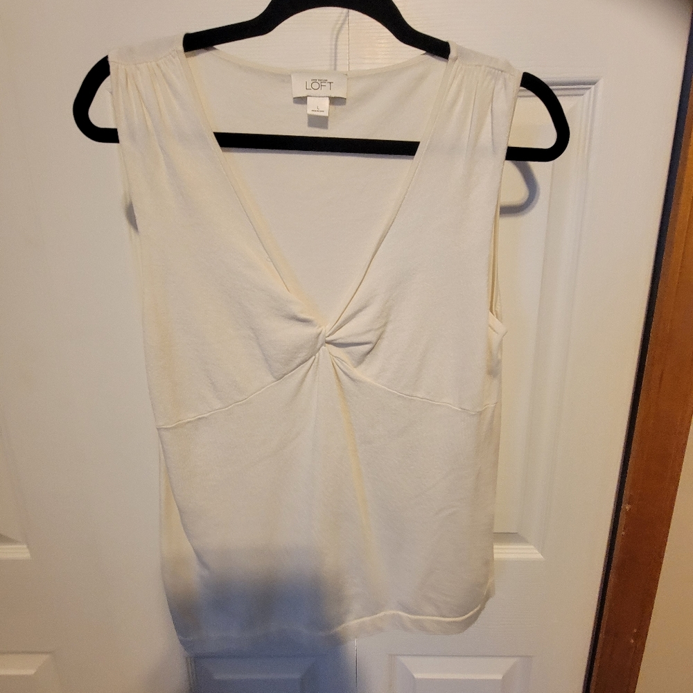 EUC Ann Taylor Loft Cream Sleeveless Top Size Large